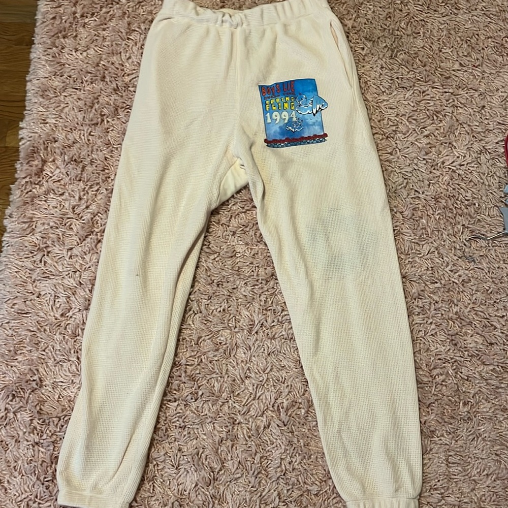 Boys Lie sweatpants!!